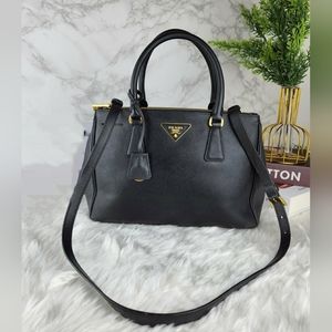 **SOLD** Prada Galleria Lux Medium Double-Zip Saffiano Bag